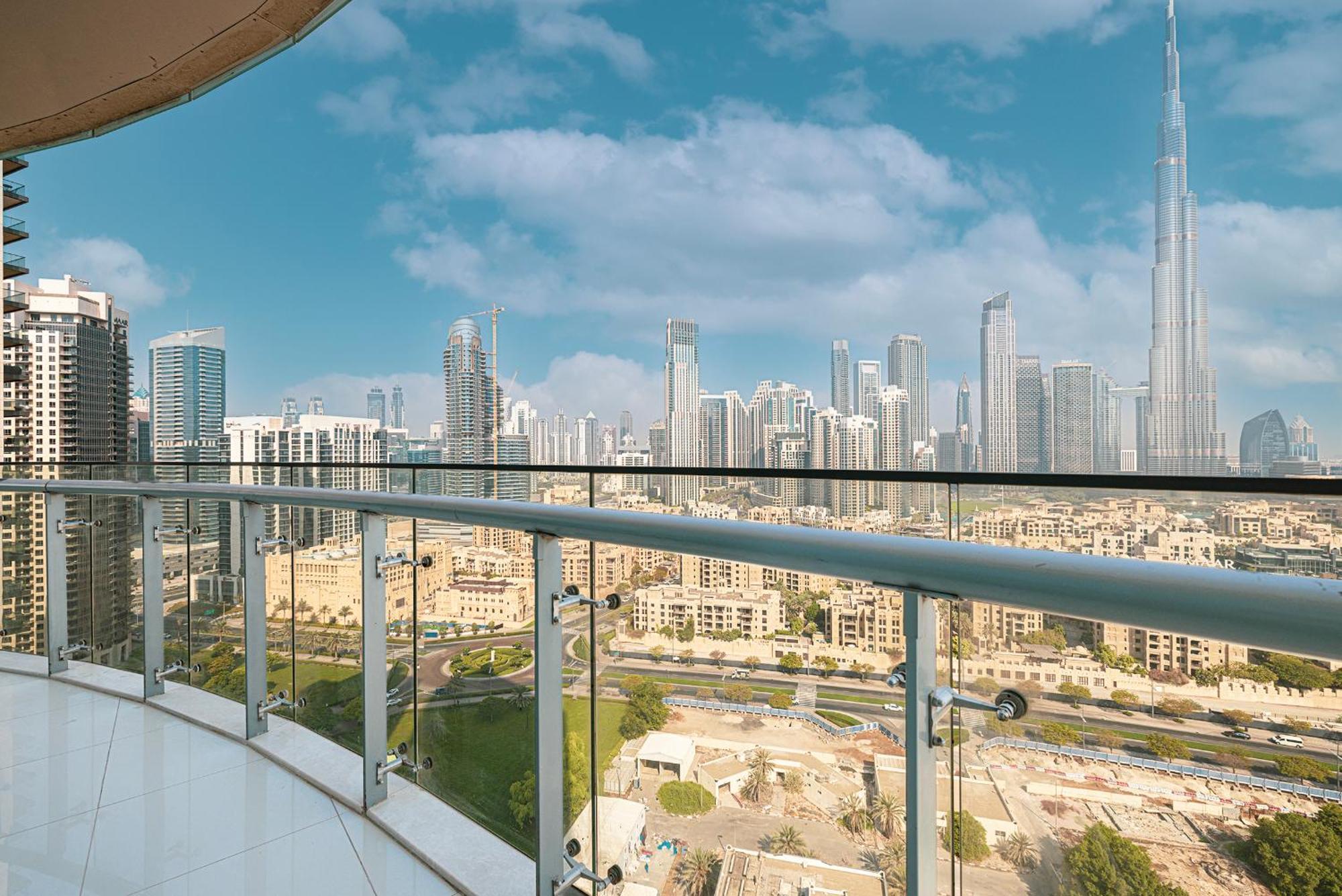 두바이 Magnificent - Damac Distinction Downtown 아파트 외부 사진